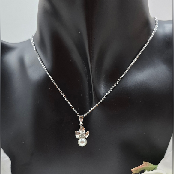 ♥️ LEAF STERLING SILVER NECKLACE - Picture 2 of 5